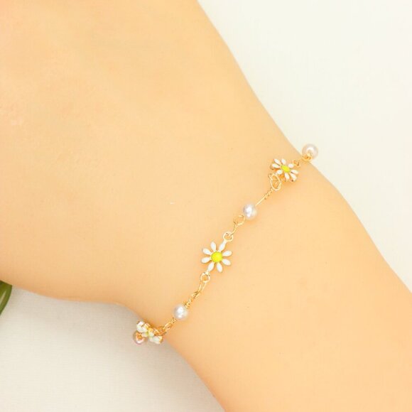 "New Beautiful Design Bracelet for Women/Girls, Gift, B947 - Picture 2 of 6